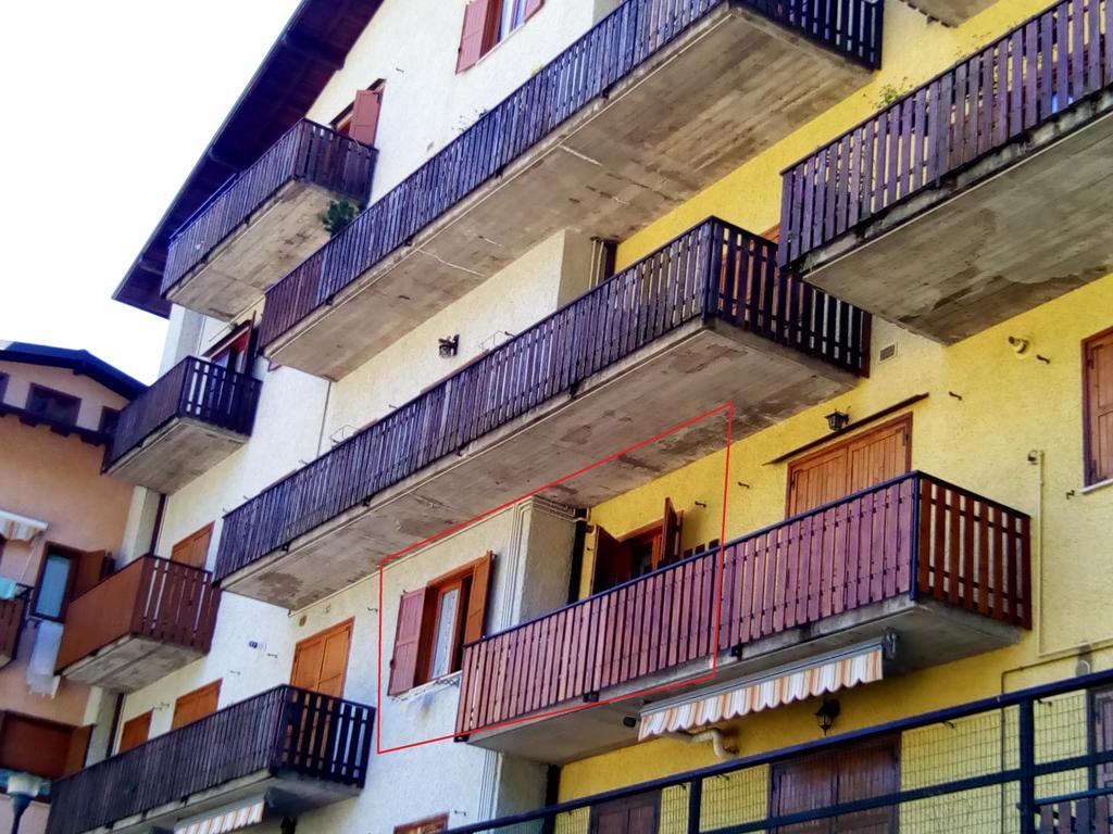 Bilocale A Piazza Brembana Daire Dış mekan fotoğraf
